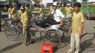preview picture of video 'Kreuzfahrt auf dem Mekong, Teil 1 Deutsch'