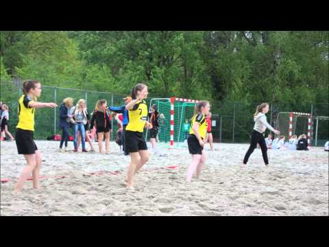 Filmpje beachhandbal 9mei2015