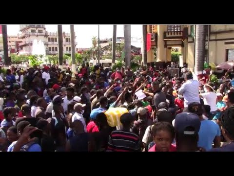 5000 protest in the TAPACHULA Plaza- Breaking News