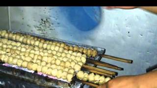 preview picture of video 'WISATA KULINER BAKSO BAKAR PAK MAN'