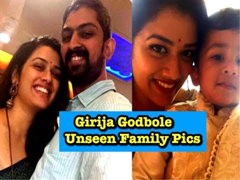 download lagu mp3 mp4 Girija Oak Godbole Wedding Photos, download lagu Girija Oak Godbole Wedding Photos gratis, unduh video klip Girija Oak Godbole Wedding Photos