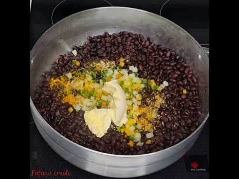 Mayi kole ak sòs aransò