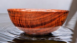 5 Minute Bowl - Woodturning a CRAZY figured walnut bowl