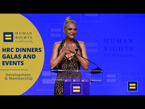 Elaine Hendrix Receives HRC Ally for Equality Award at the HRC 2022 Utah Dinner