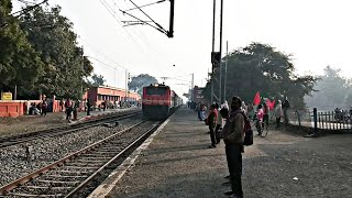 preview picture of video 'Trains Accelerating Through Sakaldiha !! Punjab Mail + Seemanchal Express + Archana Express'