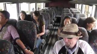 preview picture of video 'En camión en Ecuador - Peace Boat, viaje 71'