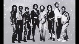 Download lagu EARTH, WIND & FIRE - Night Dreamin'  (1982) mp3