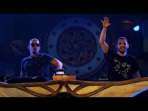 Videoclip de When I Grow Up (feat. Wiz Khalifa) (DVLM X Brennan Heart VIP MIX) — Dimitri Vegas & Like Mike