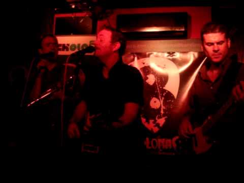 Garrett Wall Band: "Better days" (8-9-09.- BCN8 - Rockola.FM)