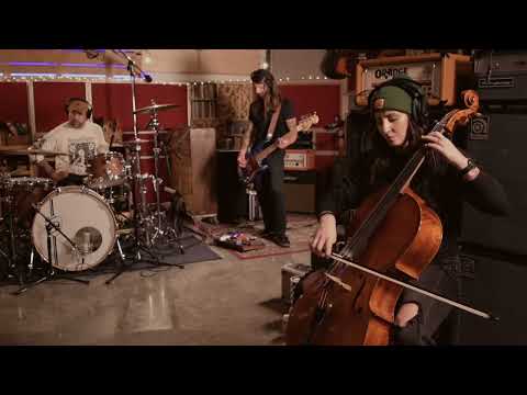 Cult Therapy - "All Alone" (live performance at Rancho Recordo)