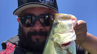 preview picture of video 'Huge Bass!! Epic day bass fishing!!'