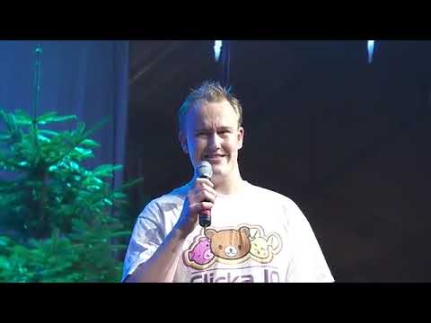Dreamhack Winter 2012 - Rap Battle
