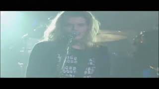 Puddle Of Mudd - She Hates Me (Live) Striking That Familiar Chord 2005 DVD