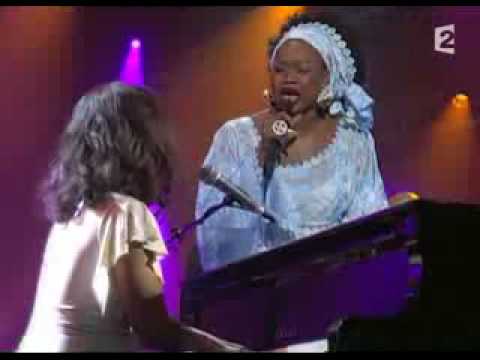 Alicia Keys feat Oumou Sangare -Falling ( USA - Mali )