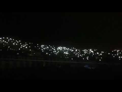 "Sucios dirigentes ðŸŽ¶ Los Panzers cantando sin luz en el estadio" Barra: Los Panzers • Club: Santiago Wanderers