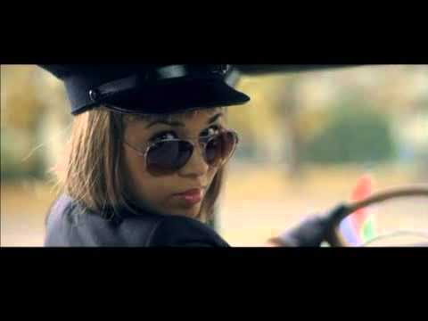 03 - Blink Blink (feat. Snoop Dogg)