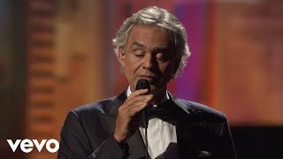 Kadr z teledysku Brucia la terra tekst piosenki Andrea Bocelli