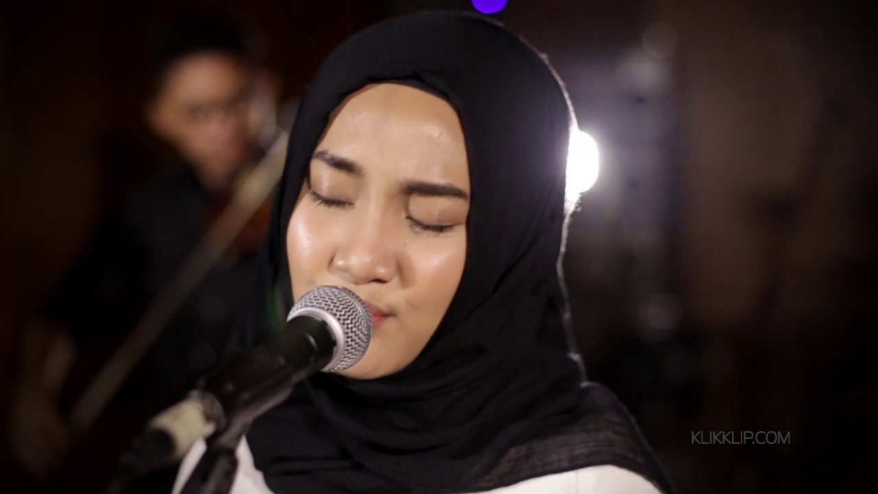 Fatin Sing Me to Sleep (Alan Walker Cover)