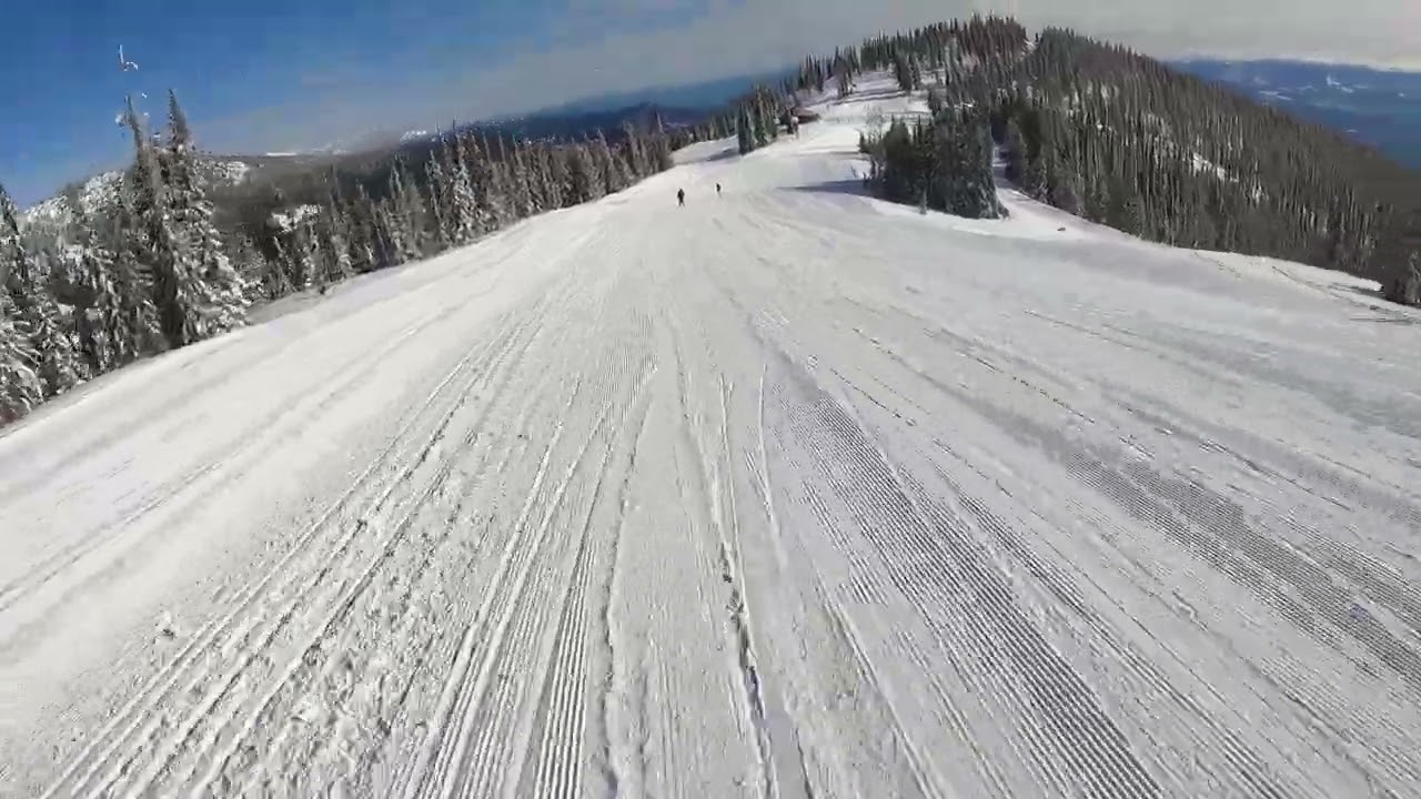 Schweitzer Mountain has some really nice looong runs