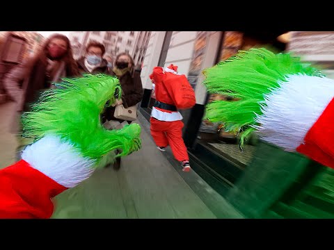 The Grinch VS Santa VS Police | POV Chase