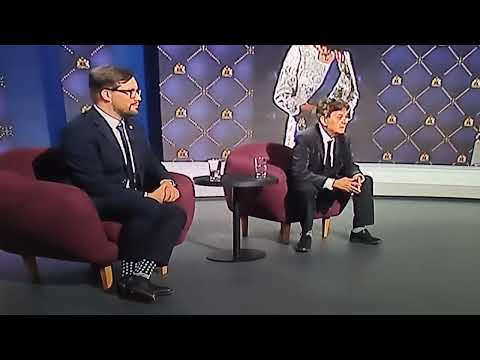 Ponožky pana znalce královské rodiny Ondřeje Kubáčka tedy na mě osobně působí jako 