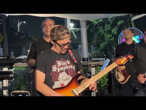 BAND OM OM ( jangan jangan) live at SWAG TAKE OVER