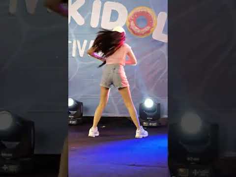 220319 (Mint Fancam) The Glass Girls - ปั่นป่วน @ Bangkok Idol Summer - Gateway Ekamai