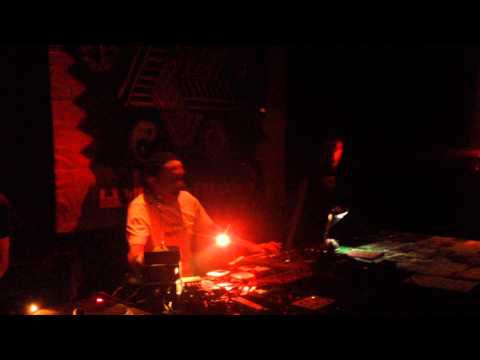 Jah Free"The Magician" feat Sister Simiah - Rasta Chant - OT301 Amsterdam (19-12-201)