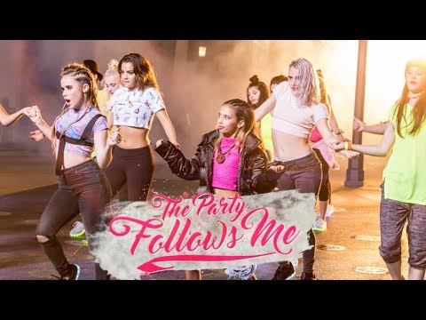 Lexee Smith & Hello Kylie  | THE PARTY FOLLOWS ME Music Video ft Tessa Brooks