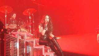 Malú - Sin ti todo anda mal + Duele (Madrid, 14/04/2011)