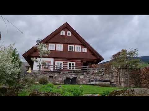 Chalupa Ledárna a okolní klid na zahradě - dovolená v luxusní roubence