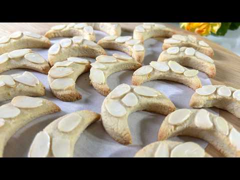 Lemony Almond Crescents: A Gluten-Free and Guilt-Free Holiday Treat 🎄