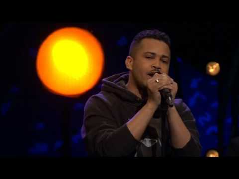 Erik Lundin framför "Västerort" i SVTs Babel