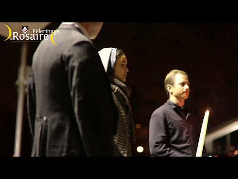 Rosaire 2019 : La procession mariale menée par Bernadette (Eyma) qui chante Madame