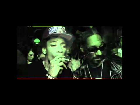 Snoop Dogg & Wiz Khalifa feat. Juicy J -  Smokin On (Prod By Drumma Boy) DL LINK
