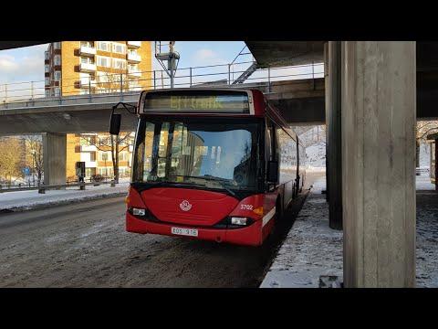 Linje 165 Liljeholmen-Örby slott med Keolis 3702