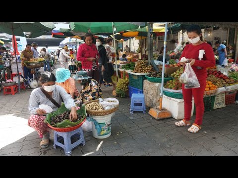 Morning Street Market Scene @Boeng Trabek Plaza - Moning Daily LifeStyle of Vendors Selling Food