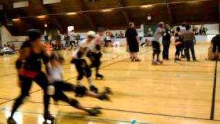 preview picture of video 'Dutchland Rollers vs. Hammer City (Ontario) 10-23-10'