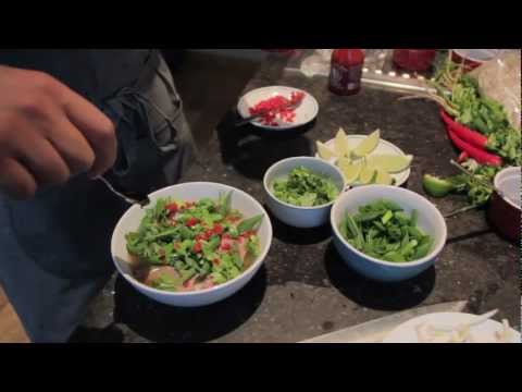 How to Make PHO: Awesome Vietnamese Noodle Soup (Pho Bo) HD