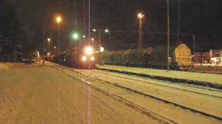 preview picture of video 'Finnish Freight train 5064 leaving Iisalmi station'