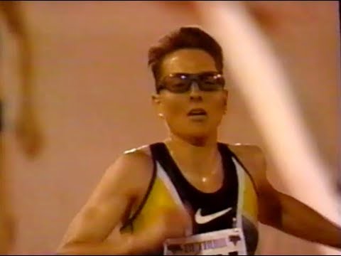 Lynn Jennings - Women's 10,000m (finish) - 1997 USATF Championships