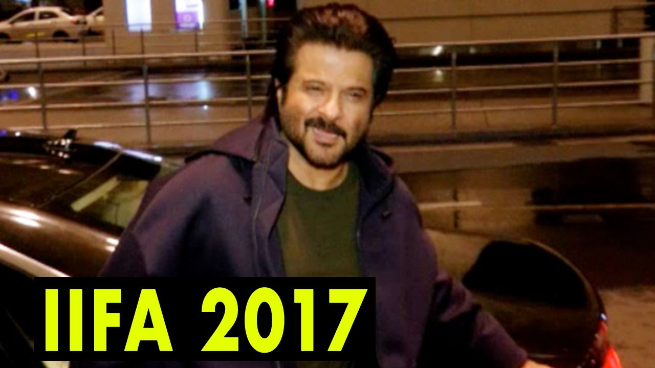 Anil Kapoor's Crazy Entry At Mumbai Airport While Heading IIFA 2017 New York