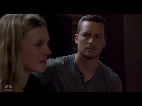 Upstead 9x04 | Jay tries to help Hailey
