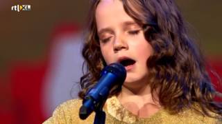 Amira (9) verbijstert iedereen met opera - HOLLAND&#39;S GOT TALENT