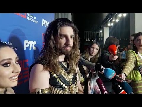 Pevača optužili da je sve vreme pio iz pljoske tokom "Pesme za Evroviziju", on se sada oglasio