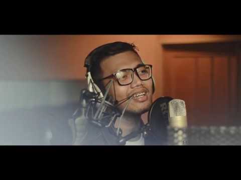 download lagu mp3 mp4 Lagu Cinta Luar Biasa Cover Rezi Alzul, download lagu Lagu Cinta Luar Biasa Cover Rezi Alzul gratis, unduh video klip Lagu Cinta Luar Biasa Cover Rezi Alzul