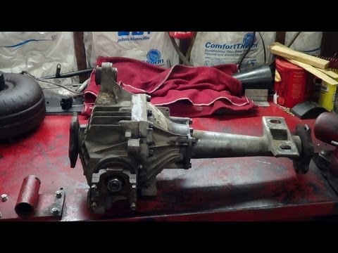 GM 8.25 IFS front diff rebuild part 2 Video