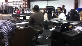 Calvin Rodgers with Fred Hammond rehearsal  2