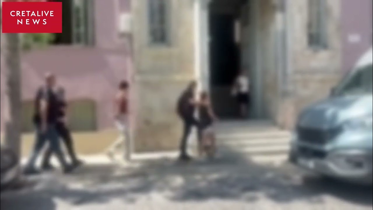 Στα Δικαστήρια Ηρακλείου οι δύο ανήλικες για τον ξυλοδαρμό της 15χρονης - Έκλαψαν στα κρατητήρια