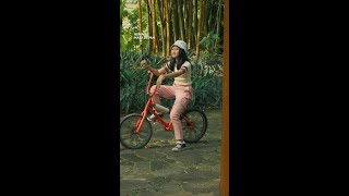Download lagu Mendingan Jadi Kaktus daripada Liat Orang Mesra-Mesraan Terus | Rumah Masa Depan | #Shorts mp3